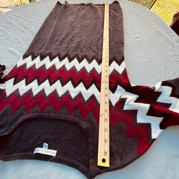 Sandra Darren size M Aztec print sweater dress. - Picture 4 of 8